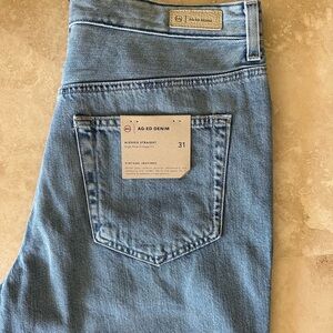 Women’s Blue Jeans